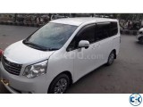 Toyota Noah X