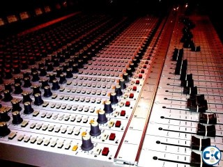 Ultimate Professional Analog Mixing Console