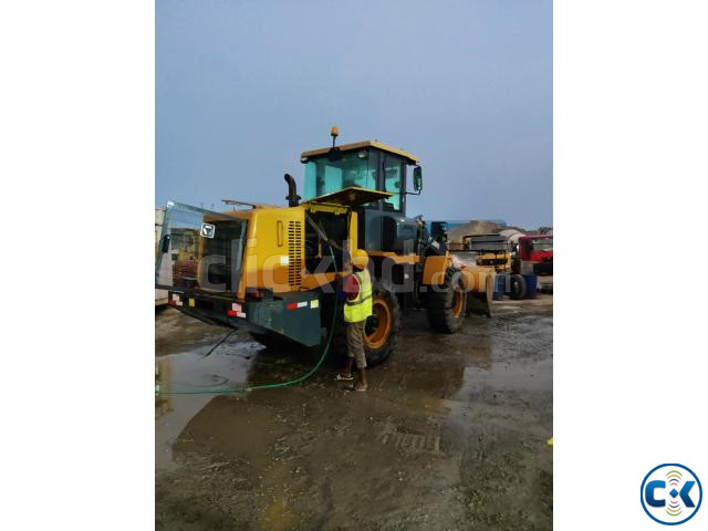 wheel loader large image 1