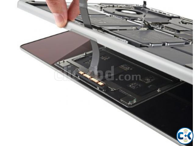 MacBook Pro 16 2021 Trackpad Replacement large image 0