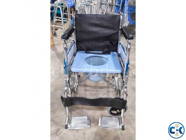 Standard Commode Wheelchair Folding Commode Wheelchair large image 1