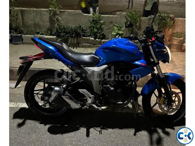 Suzuki Gixxer 155CC - Year 2015 - Millage 30 000 KM large image 1