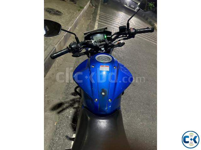 Suzuki Gixxer 155CC - Year 2015 - Millage 30 000 KM large image 4