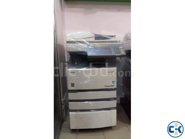 Toshiba 282 Digital Photocopy Machine Original European large image 0