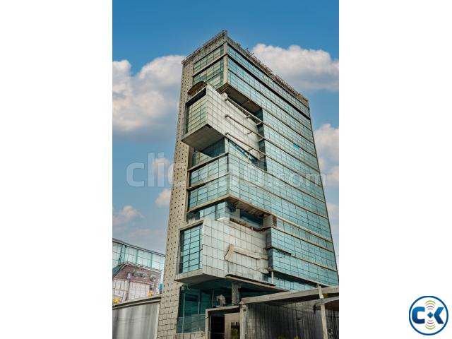 Exclusive Commercial Space For Rent large image 3