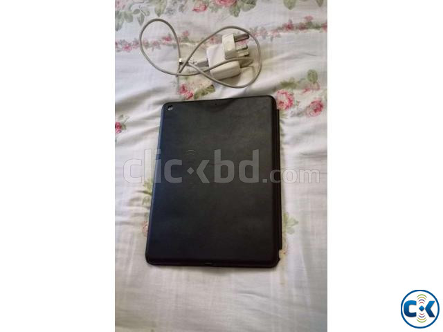 Apple iPad 2017 for Sale large image 2