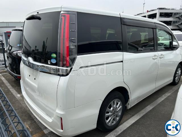 Toyota Noah G Package power door octane drive 2019 large image 1