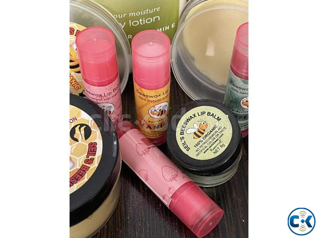 Beeswax lip balm large image 1