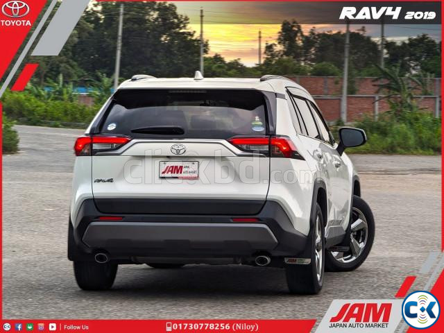 Toyota RAV4 G Package 2019 large image 1