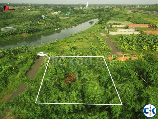 Lake View Corner Plot Close To Diplomatic Zone in Purbachal large image 1