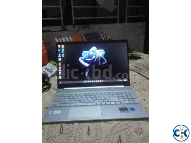 Hp15s core i3 12gen 8 512gb large image 1