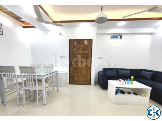 Furnished 2 Bedroom Apartment RENT in Bashundhara large image 2