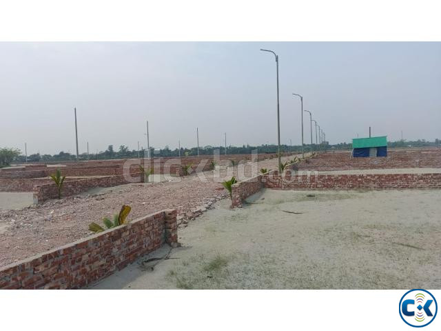 6 Katha South facing plot BESIDES PURBACHAL large image 1