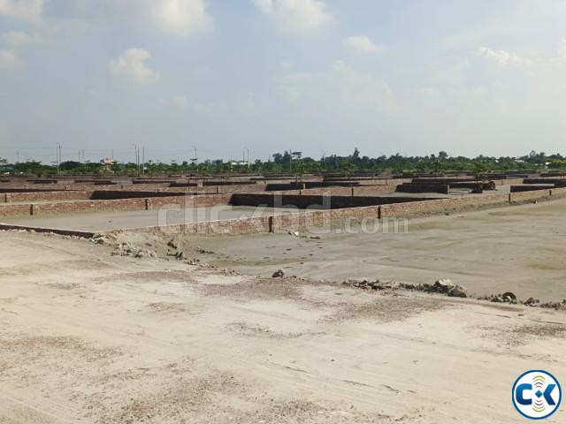 6 Katha South facing plot BESIDES PURBACHAL large image 3