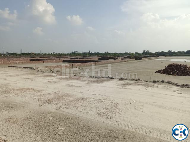 6 Katha South facing plot BESIDES PURBACHAL large image 4