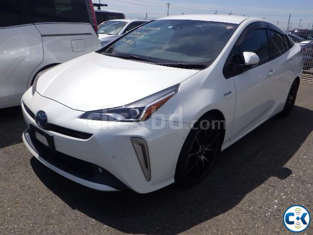 TOYOTA PRIUS A TOURING SELECTION PACK 2019 MODEL large image 1