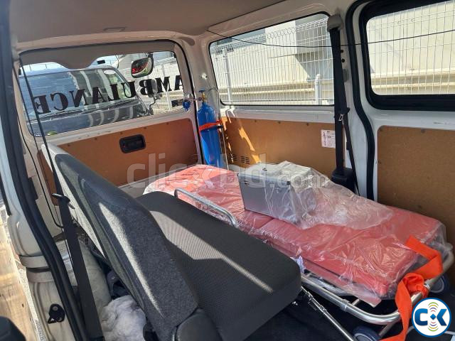 TOYOTA HIACE DX AMBULANCE 2019 MODEL large image 2