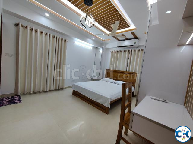 Luxurious 3 Bedroom Apartment for Rent in Bashundhara R A large image 3