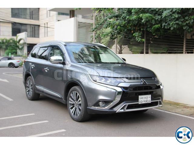 Mitsubishi Outlander New Shape 4WD Sunroof 2021 large image 0