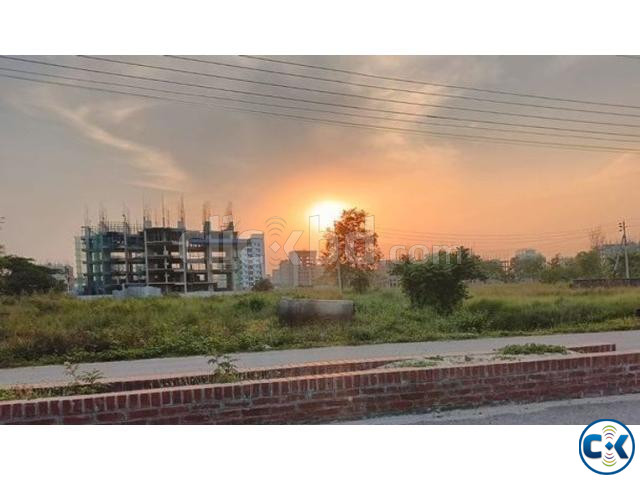 7.5 katha Lake View plot sale in Bashundhara large image 3