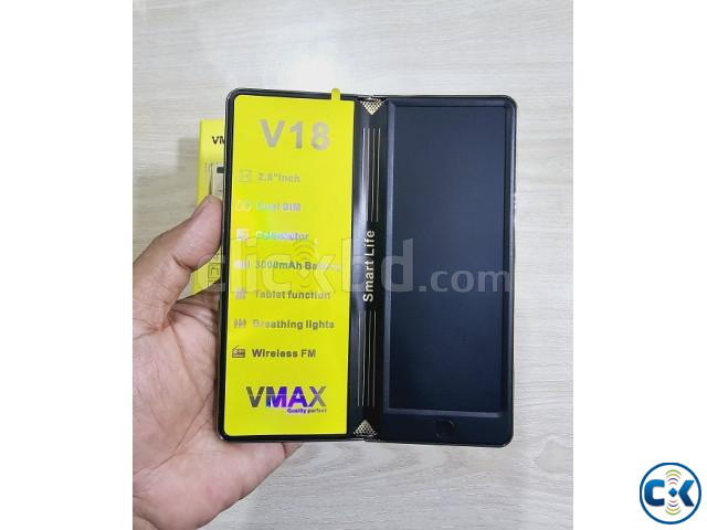 Vmax V18 Notepad Fold Phone With Warranty Gold large image 3