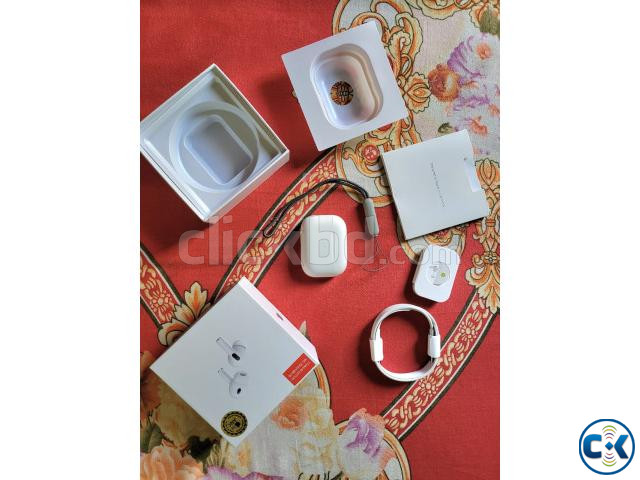 Apple Airpod Pro 2nd Gen with ANC Dubai  large image 3