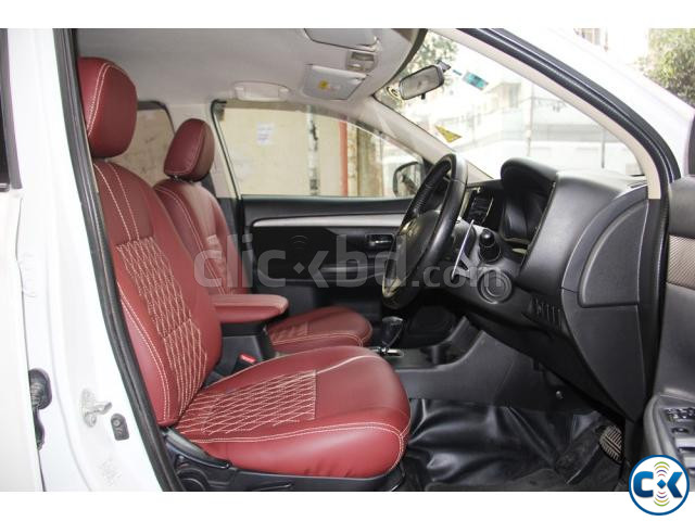 Mitsubishi Outlander New Shape 7 Seat 2012 large image 2