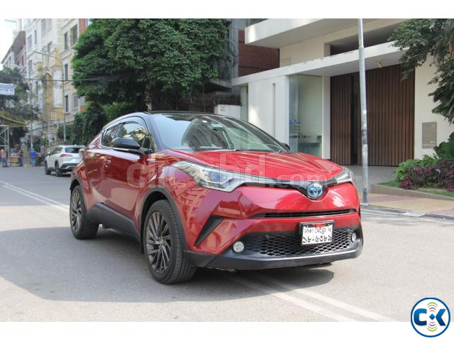 Toyota C-HR G-LED 2017 large image 1