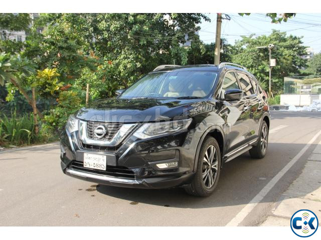 Nissan X Trail New Shape Sunroof 2017 large image 0