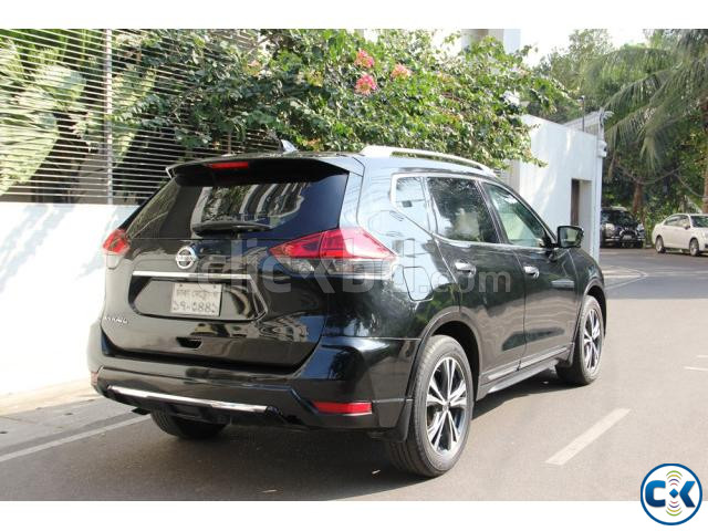 Nissan X Trail New Shape Sunroof 2017 large image 1