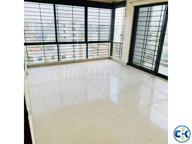 Furnished apartment to rent large image 3