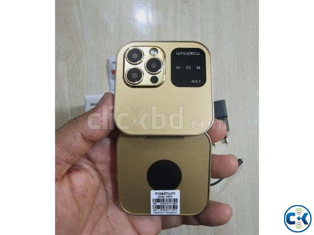 Maximum MB20 Pro Mini Folding Phone Warranty Gold large image 3