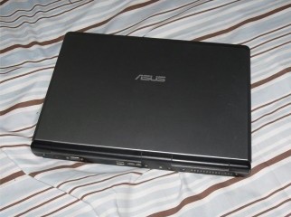 Asus X51R Dual Core Core Duo Laptop. Faced No Problems.