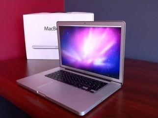 Apple MacBook Pro - Core i7 2 GHz - 15.4 - 4 GB Ram - 500 G