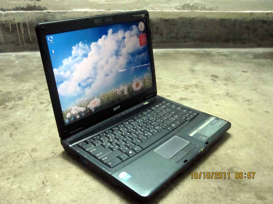 Acer dual core Laptop large image 0