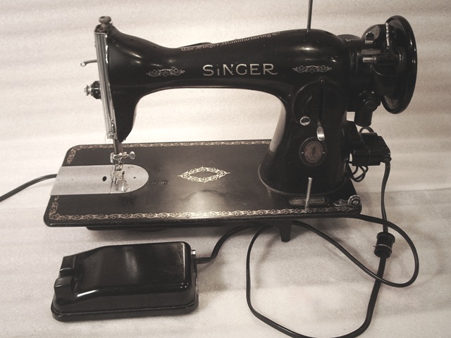 FOR SALE USED SEWING MACHINE AVAILABLE FOR SALE large image 0