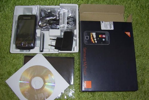 Samsung S5600 Touch screen 3.2 MegaPixel camera Java GPS large image 1