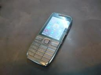 Nokia E 52