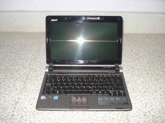 Acer Aspire One Bought from Canada Netbook