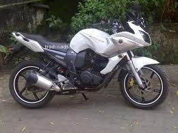 Yamaha Fazer White Colour Showroom Condition large image 0