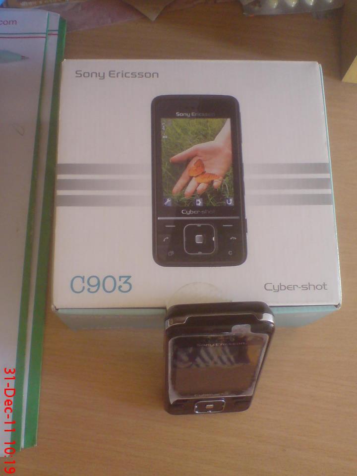 Brand New Sony Ericsson c903 Bought from UK  large image 0