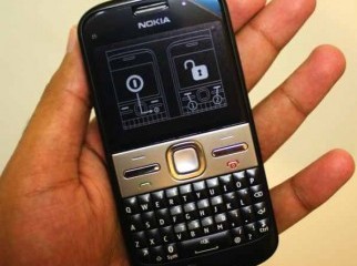 Nokia E5 boxed urgent sell