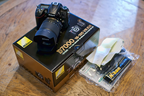 Nikon D7000 16.2MP DSLR with 18-105 VR Lens large image 0