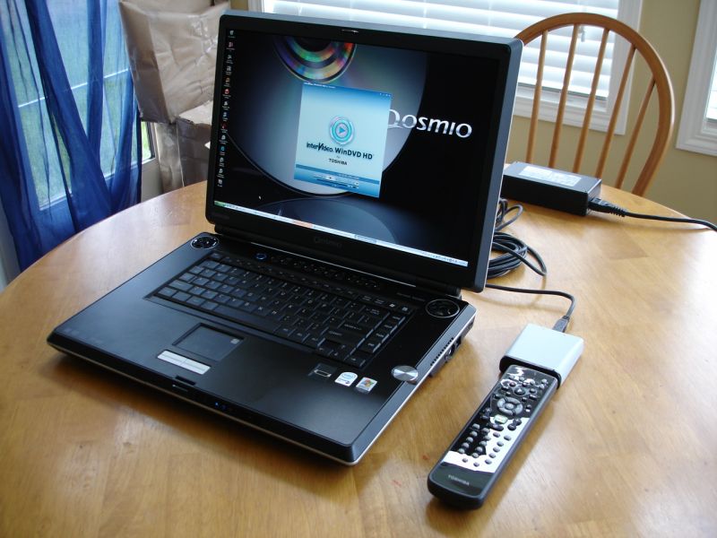 Toshiba-Core2Duo large image 0