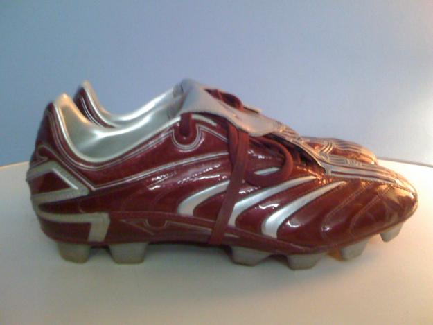 football boots adidas nike large image 0