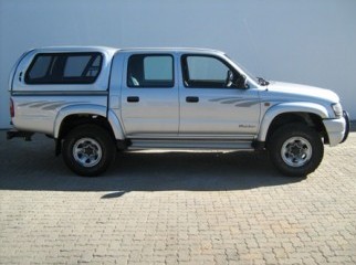 Toyota hilux double cabin 2004 2005 with carry boy diesel en