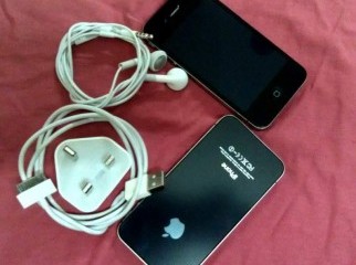 Iphone 4 32 GB Factory Unlock Brand New With All URGENT SELL