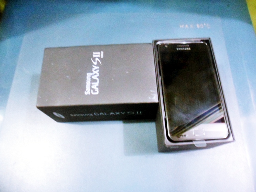 Samsung I9100 Galaxy S II With EVERYTHING  large image 0