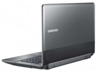 Samsung RV413-E450 14 Laptop