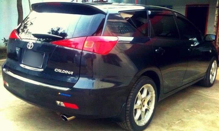 Toyota Caldina for sale showroom condition  large image 2